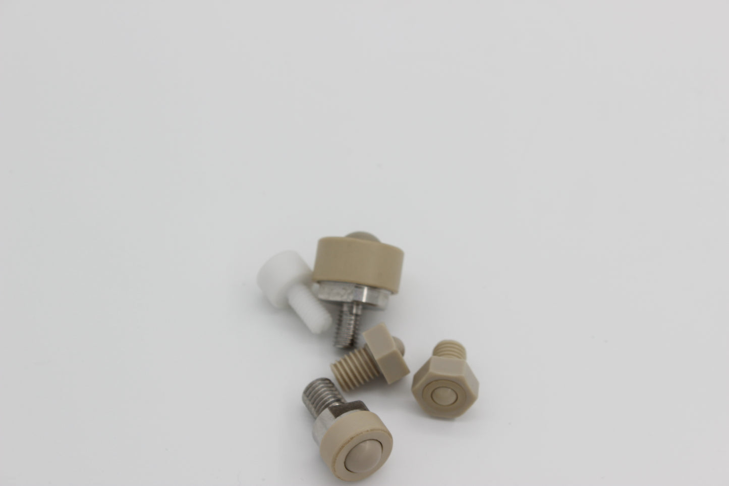 PEEK ball roller
