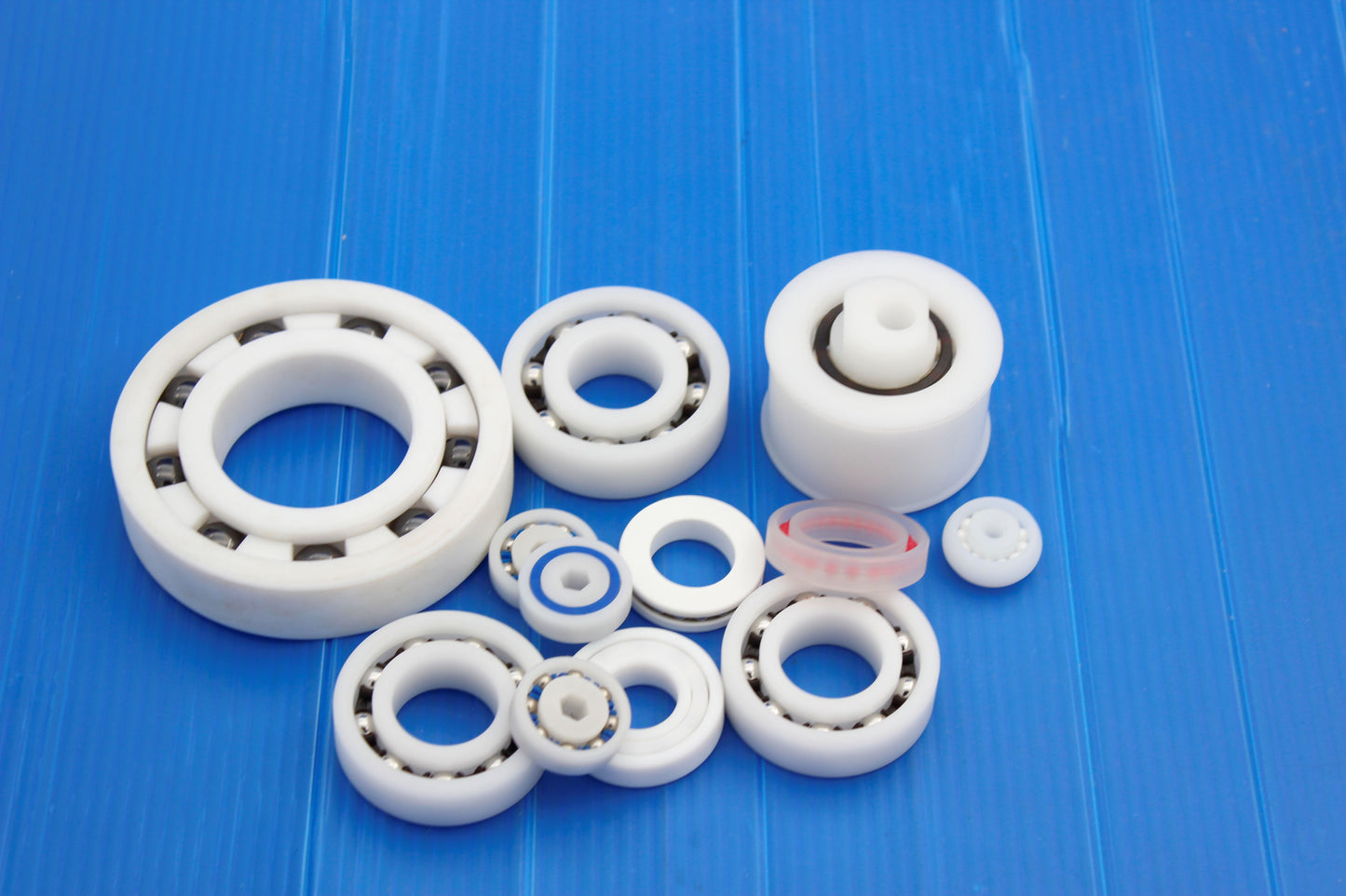 POM/PA/PET wear-resistant plastic bearings