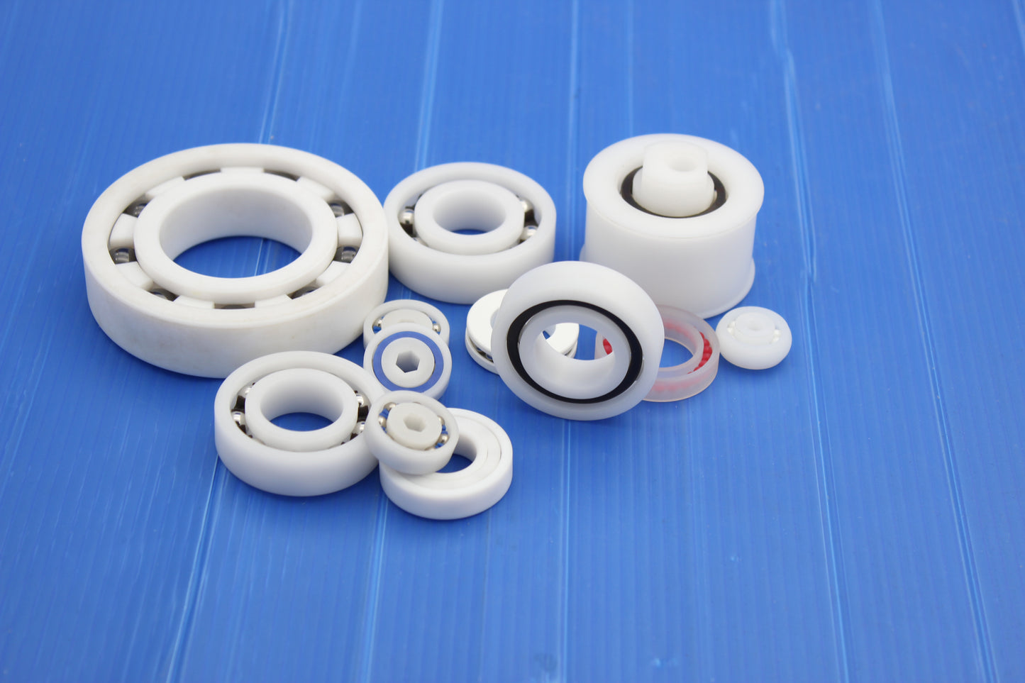 POM/PA/PET wear-resistant plastic bearings