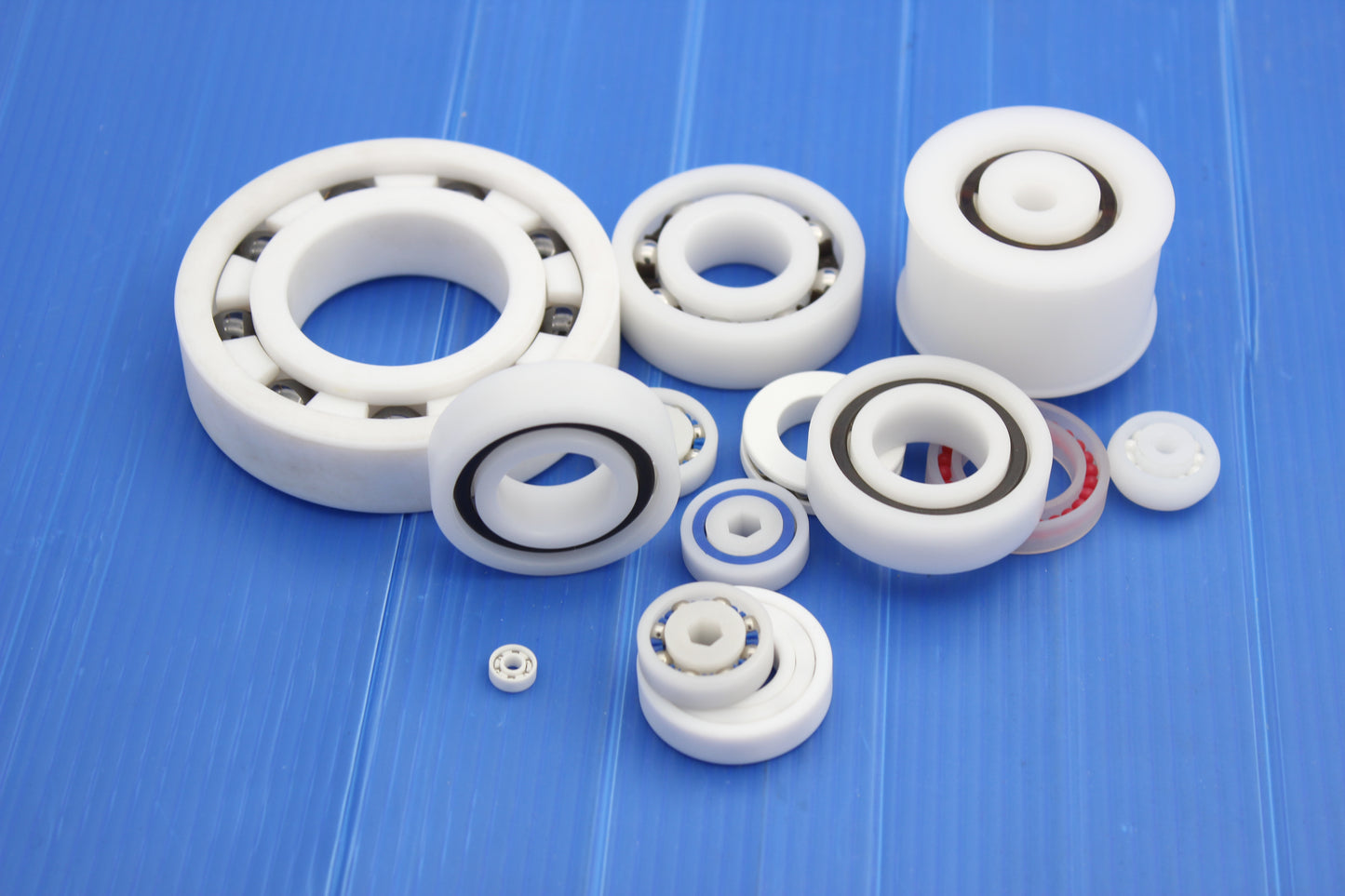 POM/PA/PET wear-resistant plastic bearings